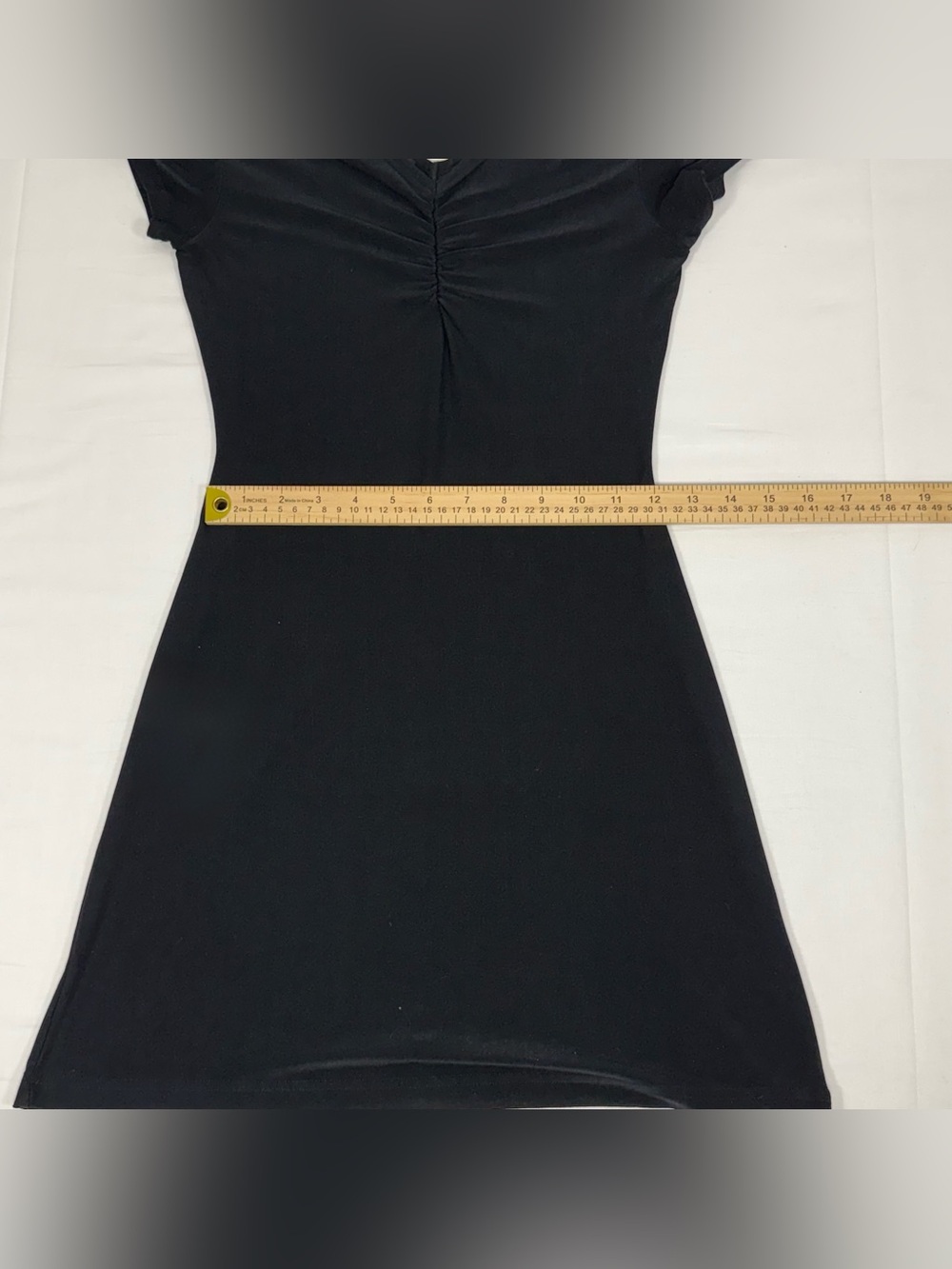 Fitted French Curve Black Polyester Ruched V-Neck Cap Sleeve Mini Dress Size S S - Picture 5 of 8